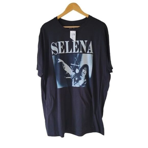 SELENA NWT OFFICIAL MERCHANDISE 2XL Graphic Band Tee Black - Picture 1 of 4